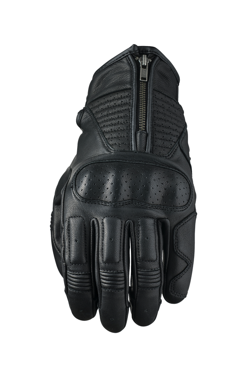 kansas_black_2019_face